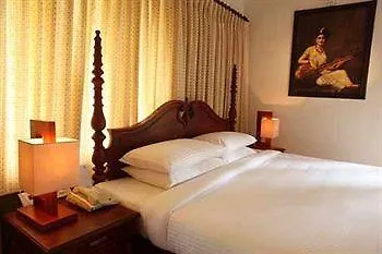 **** Hotel Ilona Lake Resort Alappuzha India
