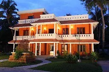 Ilona Lake Resort Alappuzha 4*,