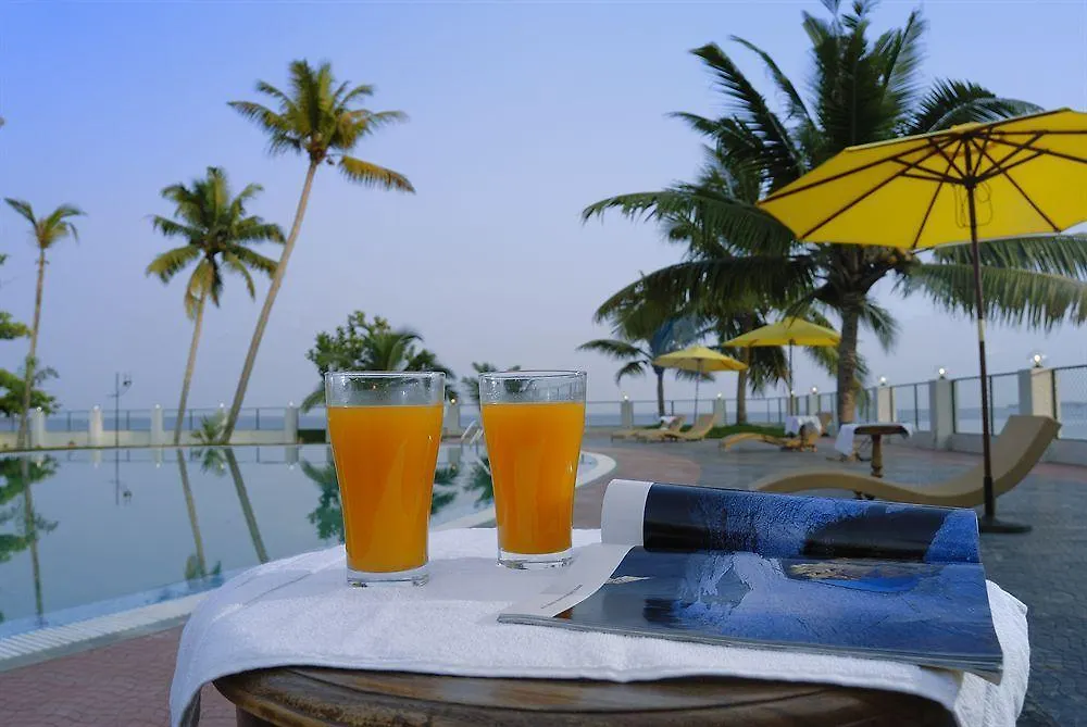 Hotel Ilona Lake Resort Alappuzha
