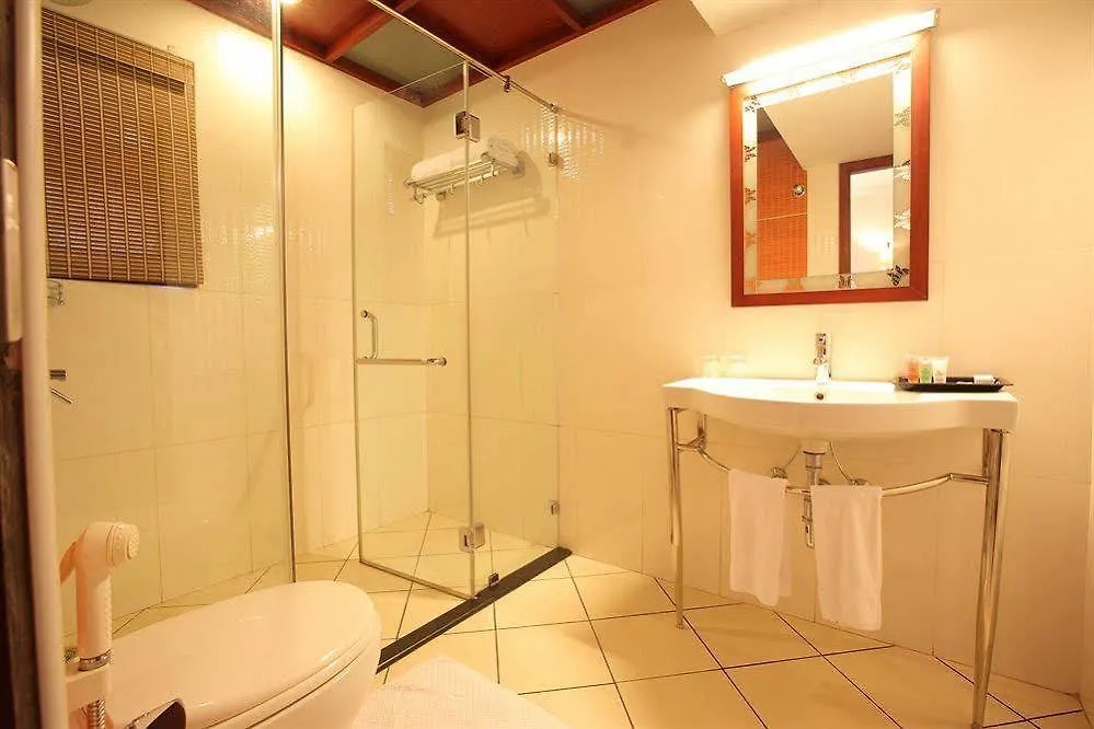 Ilona Lake Resort Alappuzha